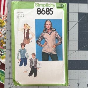 Vintage Simplicity 8685 Sewing Pattern – Misses’ Vest Pattern – Size 6 & 8